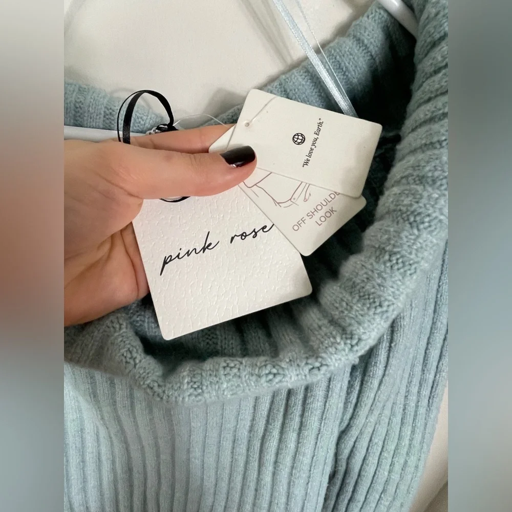 Off-The-Shoulder Sweater Top Blue Ribbed Women's Size S NWT - Picture 10 of 13